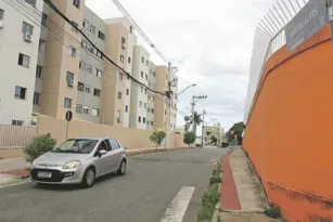 Imagem ilustrativa da imagem Sem ônibus e sem segurança