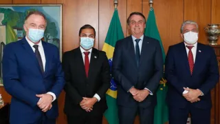 Imagem ilustrativa da imagem Presentes para acalmar a fera