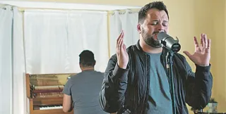 Imagem ilustrativa da imagem Releitura de “Nos Braços do Pai”