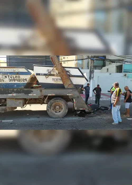 
          Imagem ilustrativa da imagem Acidente com moto e caminhão-caçamba deixa um morto na orla de Vila Velha
          