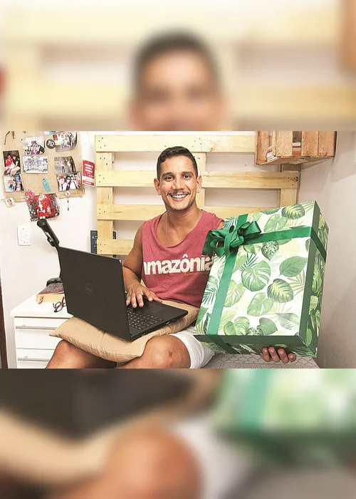 
          Imagem ilustrativa da imagem Videochamada e presente pelos Correios no Natal em meio à pandemia
          