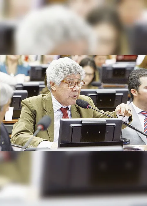 
          Imagem ilustrativa da imagem “MP da vacina” acirra o conflito federativo
          