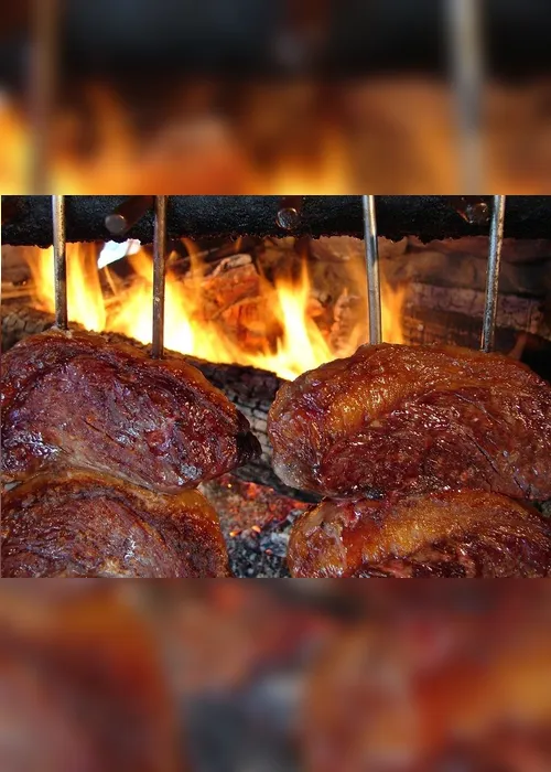 
          Imagem ilustrativa da imagem 8 dicas para um delicioso churrasco sem culpa
          