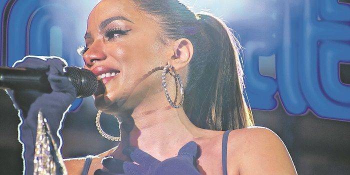 A poderosa mostra bastidores dos shows na série “Anitta: Made In Honório” (Foto: Divulgação/Netflix)