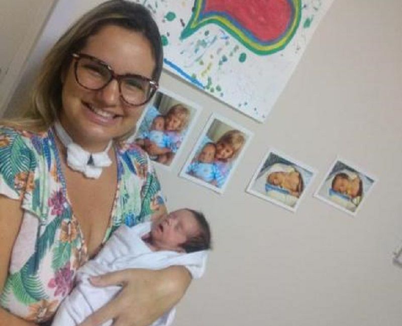 Após 42 dias internado na Utin, o pequeno João Guilherme recebeu alta e foi liberado para ficar no quarto com a mãe, a bancária Thaisa André Esteves Trabach Lacerda (Foto: Acervo Pessoal)