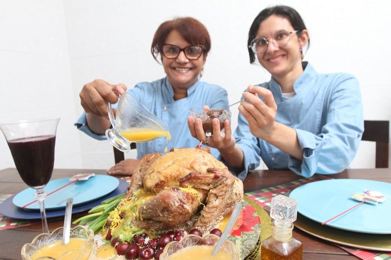 As chefs Claudia Lima e Gabriela Duarte Lima. (Foto: Beto Morais/AT)