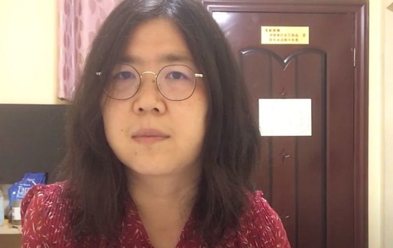 A jornalista cidadã Zhang Zhan foi condenada a uma pena de quatro anos de prisão por "induzir brigas e provocar confusão" (Foto: Reprodução/ YouTube)
