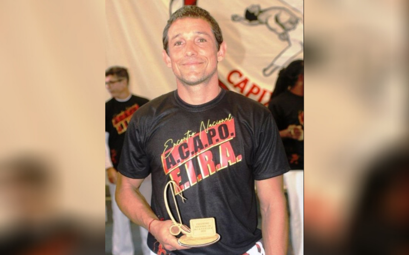 O professor de capoeira Cuarassy Medeiros, de 39 anos, morto em Itaúnas (Foto: Reprodução/Facebook)