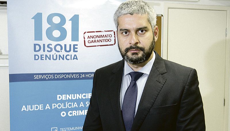 Delegado Brenno Andrade acredita em mais golpes no mundo virtual (Foto: Beto Morais / AT )