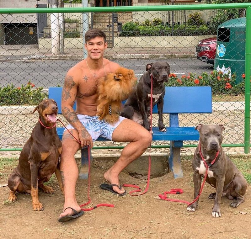 Empresário Marcos Paulo explicou que os cães são adestrados (Foto: Acervo pessoal)