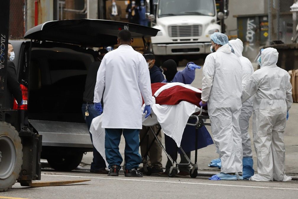 Estados Unidos bate recorde de mortes diários por Covid (Foto: Reprodução)