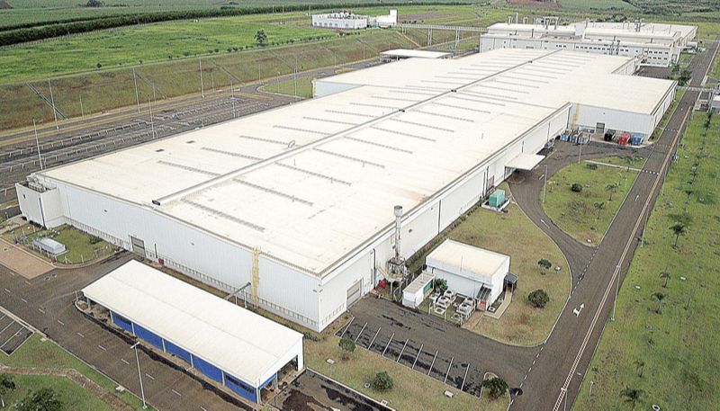 Fábrica da Mercedes Bens (Foto: Divulgação)