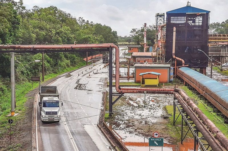 Instalações da Samarco em Anchieta: empresa vai retomar suas operações com 26% de sua capacidade (Foto: Roberta Bourguignon — 19/11/2019)