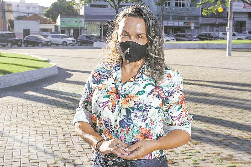Neymara Carvalho vai passar a virada do ano em Fernando de Noronha (Foto: Leone Iglesias/AT)