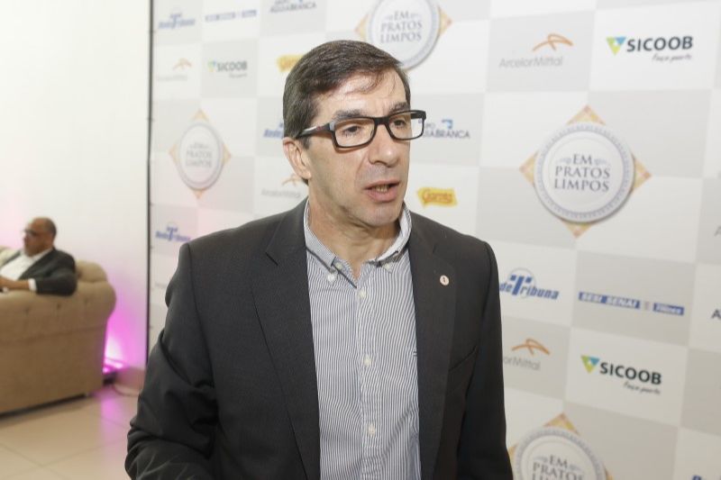 Baraona chegou a prever a reforma de 6 mil imóveis no Estado. Ele agora aguarda para saber mais detalhes. (Foto: Divulgação)