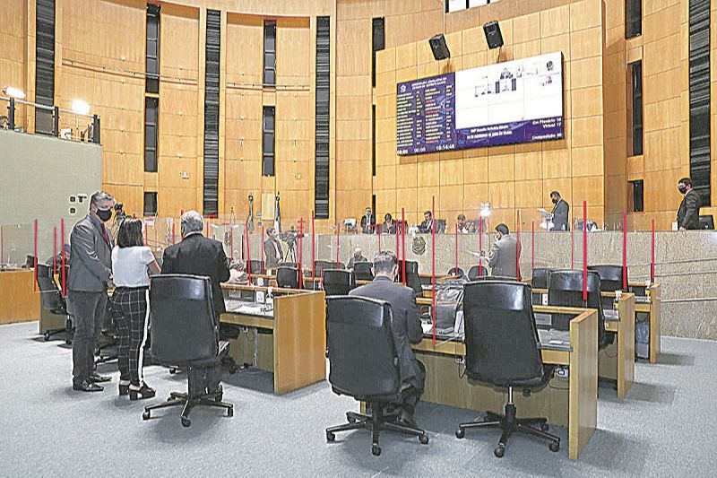Sessão na Assembleia Legislativa (Foto: Ellen Campanharo)