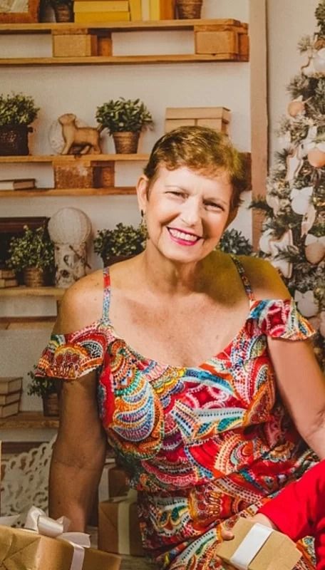 Vaquinha para arrecadar dinheiro para a professora aposentada Elizete Ranholli fazer cirurgia (Foto: Acervo pessoal)