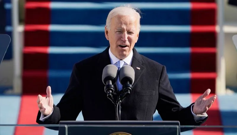 O presidente eleito dos Estados Unidos, Joe Biden, discursa durante a cerimônia de sua posse 
