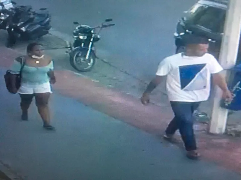 Imagem ilustrativa da imagem VÍDEO | Polícia procura casal que roubou R$ 33 mil em celulares em shopping