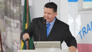 Imagem ilustrativa da imagem Em decreto, prefeito de Cariacica muda município para risco moderado