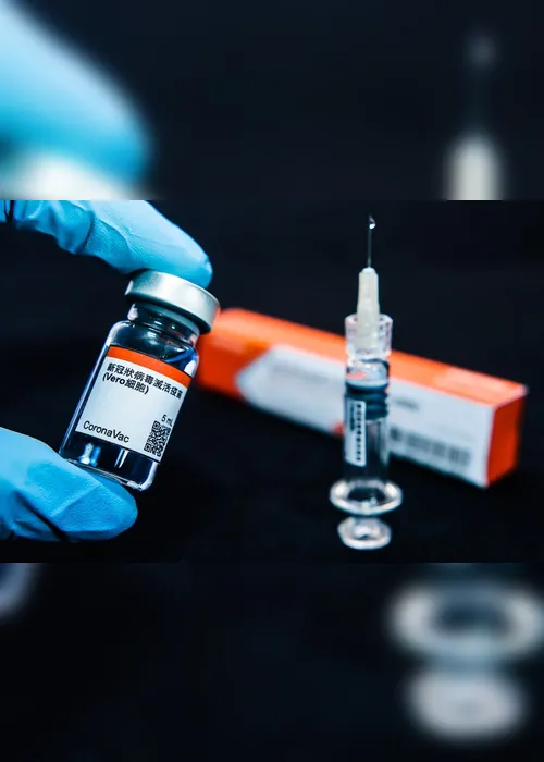 Imagem ilustrativa da imagem Falta a 2ª dose: Estado precisa de 87.749 doses da Coronavac para regularizar imunização