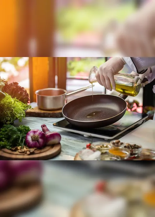 
          Imagem ilustrativa da imagem Mito ou verdade: pode ou não aquecer o azeite?
          