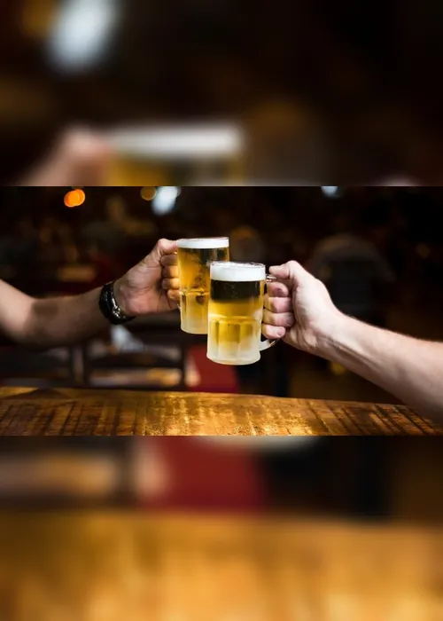 
          Imagem ilustrativa da imagem Nutri, cerveja engorda?
          