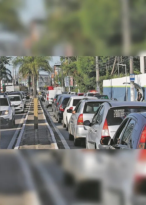 
          Imagem ilustrativa da imagem Assaltos a veículos e ônibus
          