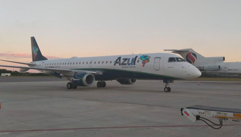 Avião que transportou as vacinas chegou ao Estado na tarde desta segunda-feira (Foto: Divulgação)
