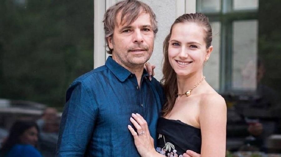 Rodney Baker, 55 anos, e Ekaterina Baker, 32 anos (Foto: Reprodução/ Facebook/ Via cbc.ca)