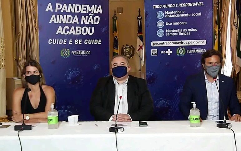 Coletiva em que foi anunciada a medida para o Carnaval 2021 (Foto: Reprodução/Youtube)