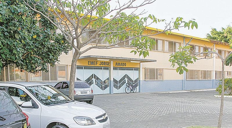 Escola EMEF Jorge Amado, em Nova Carapina II. (Foto: Antonio Cosme/Arquivo AT)