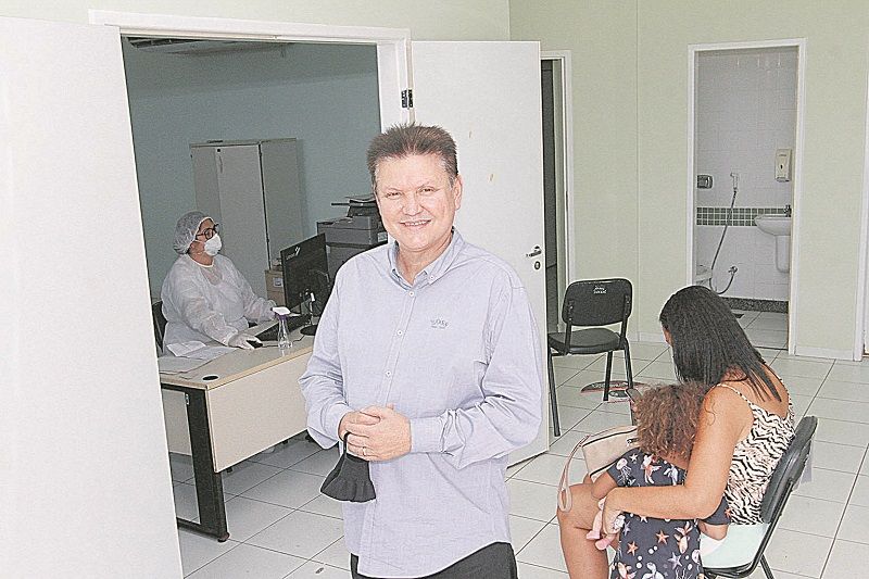 Euclério Sampaio anunciou que os pacientes poderão fazer as suas consultas nas próprias redes credenciadas (Foto: Leone Iglesias/AT)