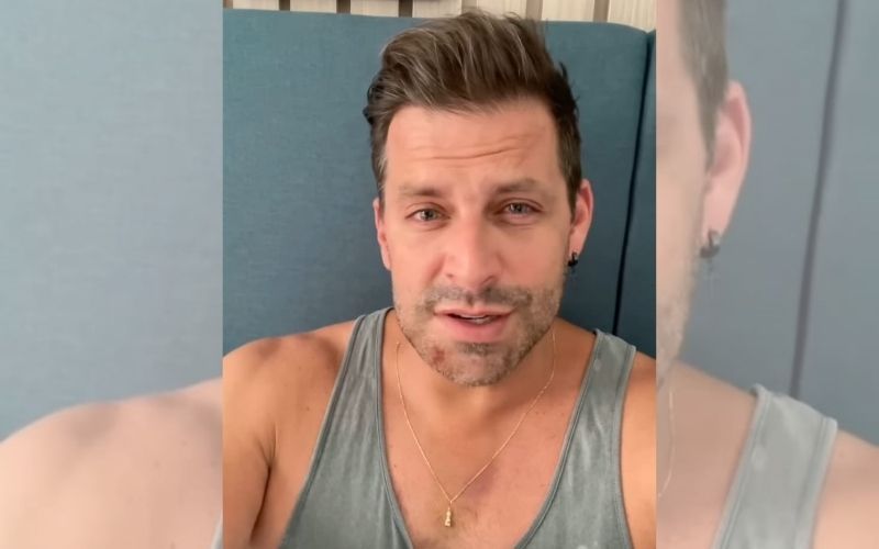 O ator Henri Castelli desabafou em uma rede social ao contar sobre a agressão que sofreu no último dia 30 de dezembro em Alagoas (Foto: Divulgação)