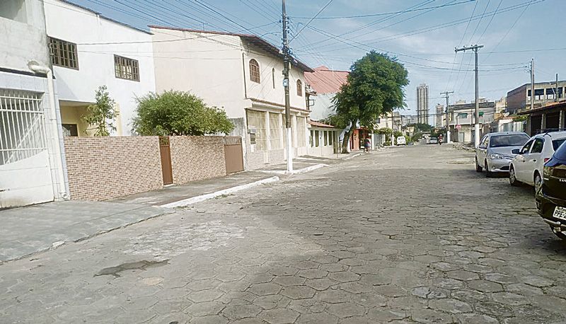Rua onde fica localizada a pizzaria (Foto: Kananda Natielly / AT)