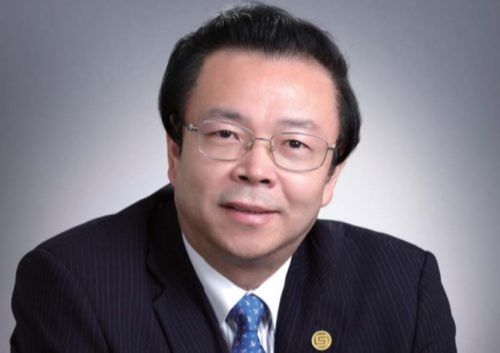 O ex-banqueiro Lai Xiaomin foi condenado à morte por corrupção e bigamia. (Foto: Reprodução/Site Huarong Asset)