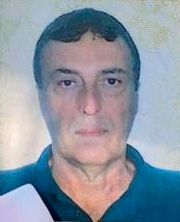 O piloto foi identificado como Octávio Schneider Queiroz, de 68 anos (Foto: Reprodução / TV Tribuna)