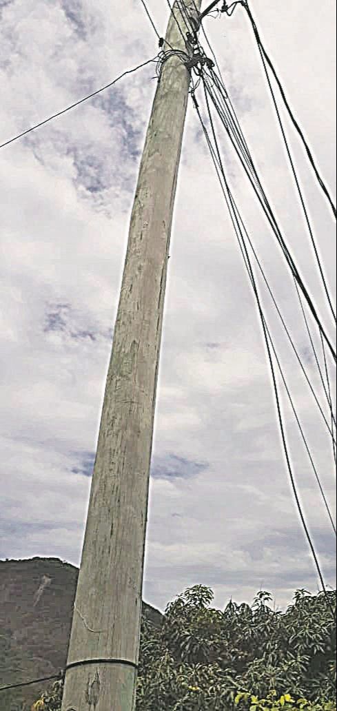 Poste oco (Foto: Mariza Soares da Silva)