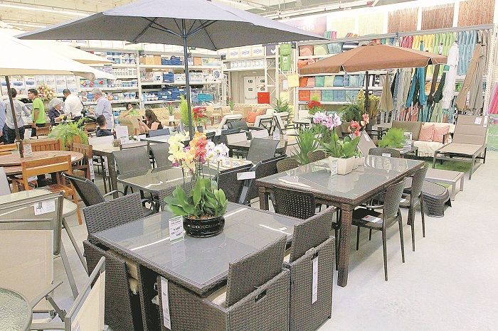 Loja de materiais de decoração e utilidades do lar está entre as empresas com oportunidades de trabalho (Foto: Leone Iglesias - 11/12/2019)