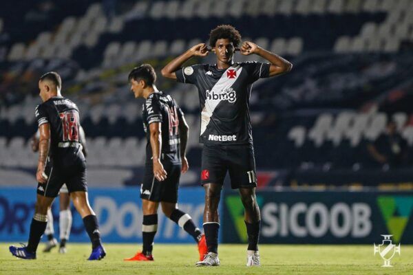 Talles Magno comemora gol na vitória contra o Botafogo (Foto: Rafael Ribeiro/ Vasco/ Divulgação)