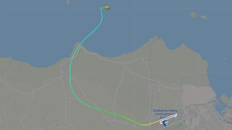 Aeronave sumiu dos radares quatro minutos após a decolagem. (Foto: Reprodução/Twitter/Flightradar24)