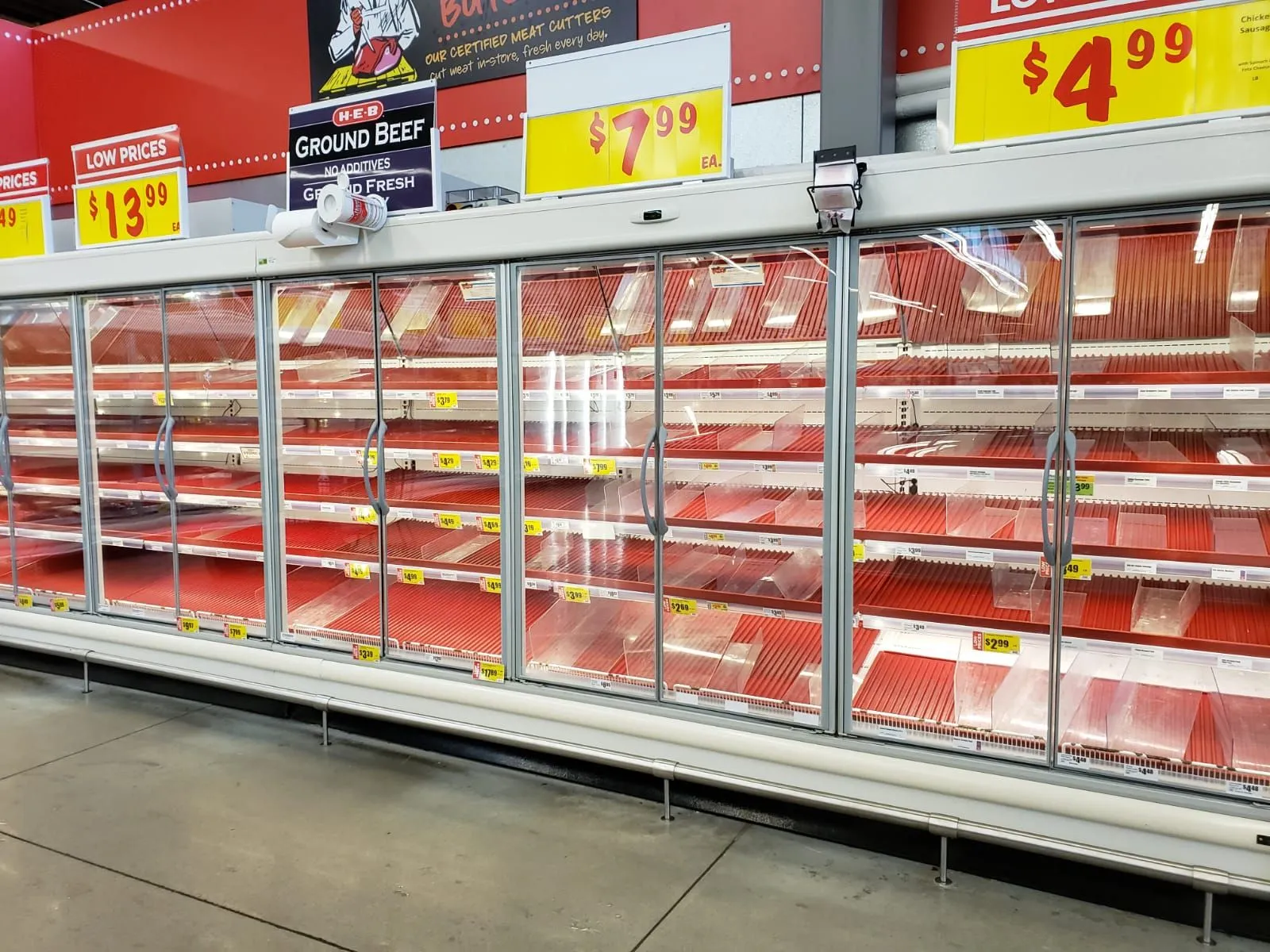 Imagem ilustrativa da imagem Capixabas em meio a nevasca relatam drama nos Estados Unidos: "Sem luz e comida"