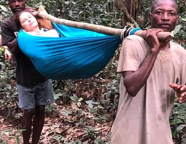 Imagem ilustrativa da imagem Ashley Judd mostra fotos de grave acidente que sofreu no Congo e relata momentos de tensão