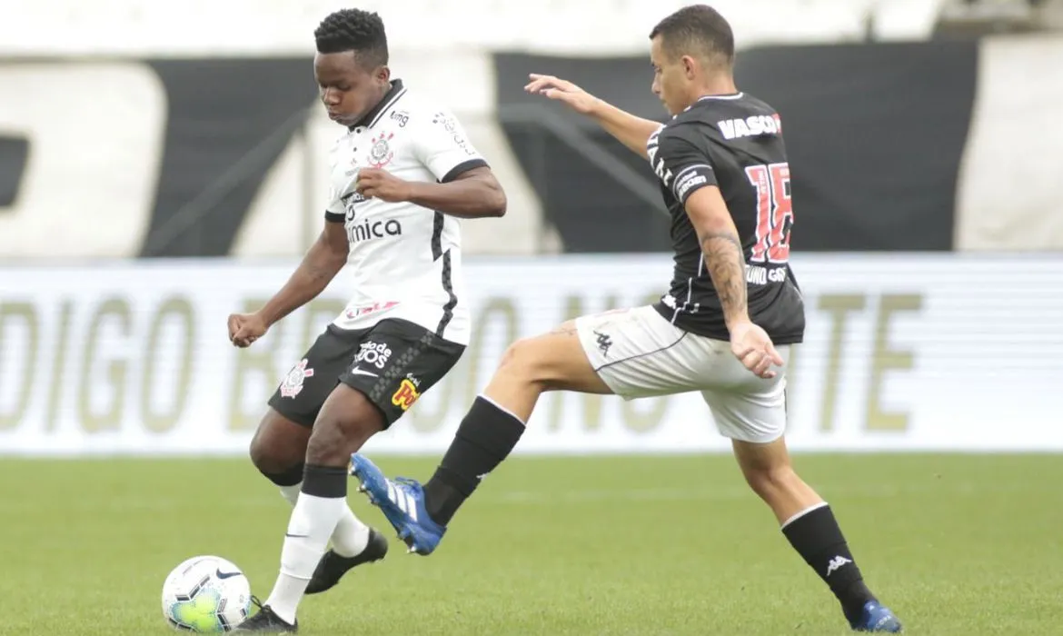 Imagem ilustrativa da imagem Mancini afirma que erros em "tomadas de decisão" causaram empate do Corinthians