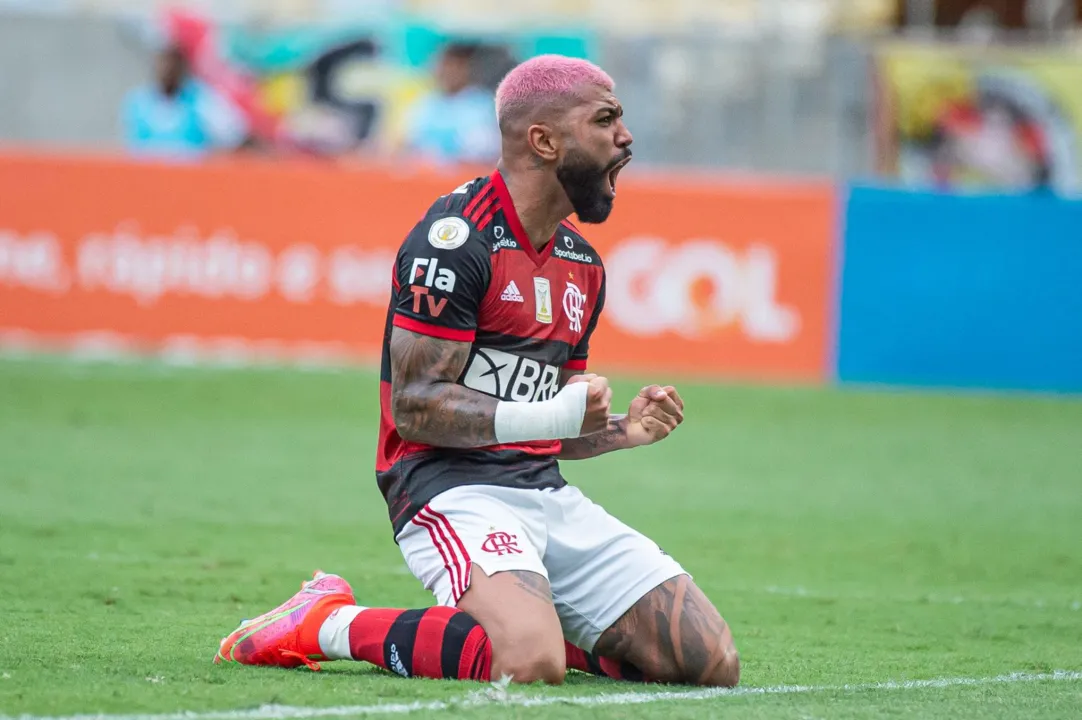 Imagem ilustrativa da imagem Flamengo vence o Inter de virada e fica mais perto do título do Brasileirão