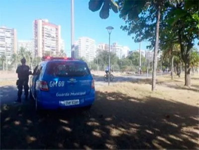 Imagem ilustrativa da imagem Suspeito de violência sexual na Praça dos Namorados é preso pela Guarda