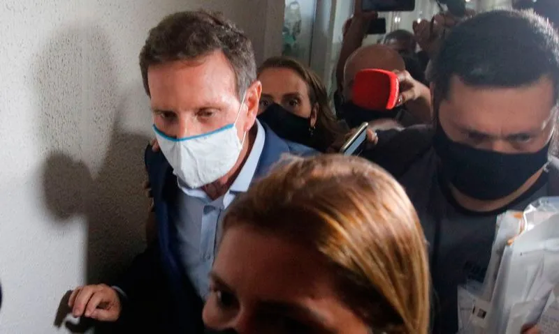 Imagem ilustrativa da imagem Gilmar Mendes revoga decisão de prisão domiciliar a Crivella