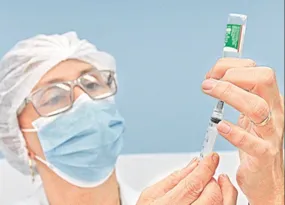 Imagem ilustrativa da imagem Índia, Brasil e Rússia aceleram ritmo da vacinação