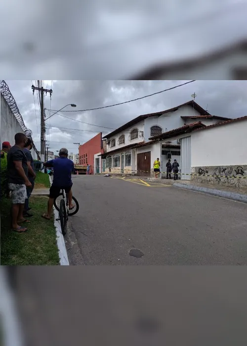 Imagem ilustrativa da imagem Um morto e um ferido após policial impedir arrastão em ponto de ônibus em Cariacica