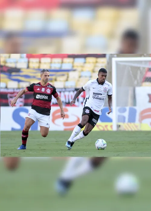 Imagem ilustrativa da imagem Flamengo visita São Paulo em busca de título do Brasileiro